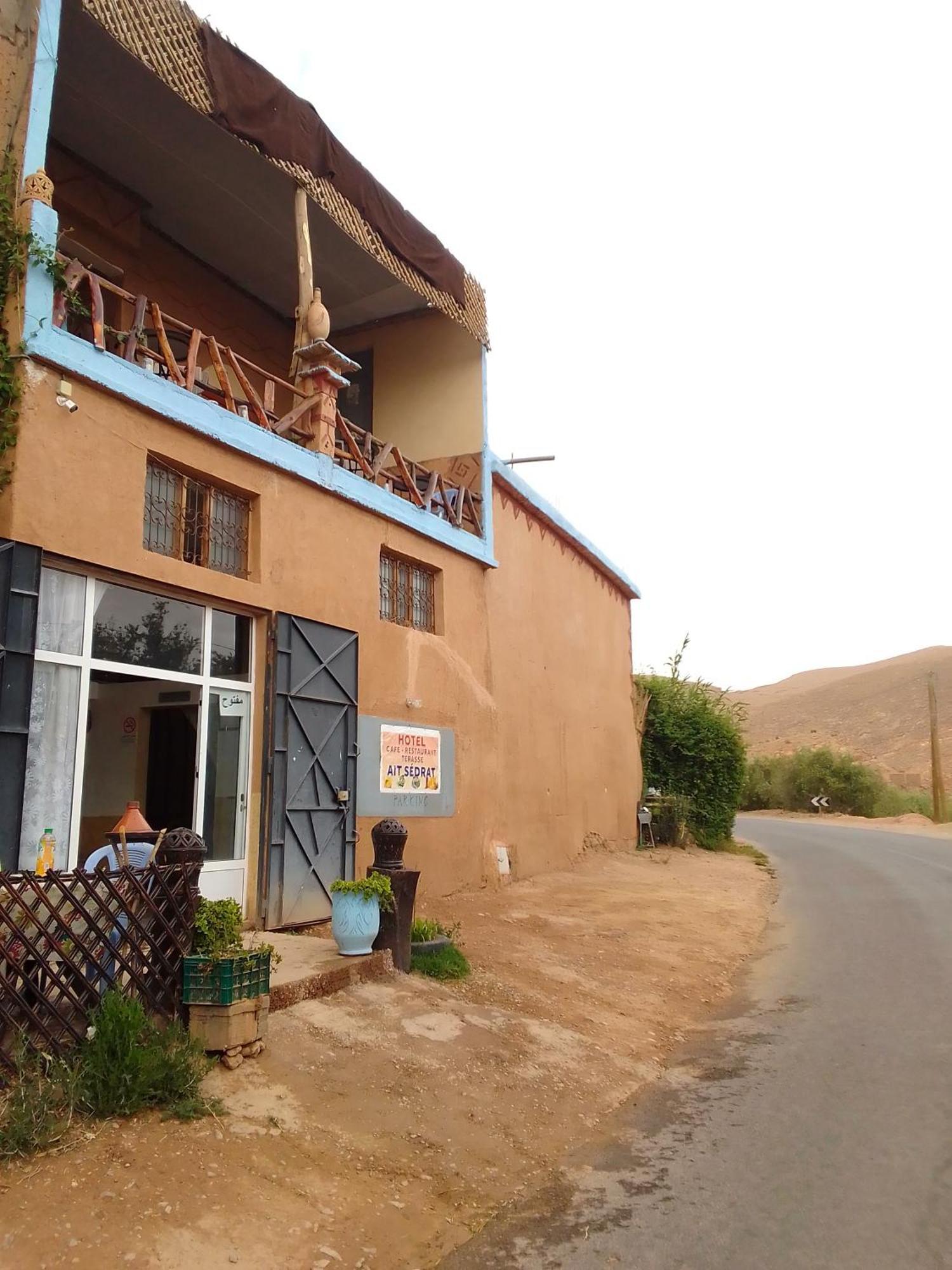 Hotel Restaurant Ait Saderat Boumalne Kültér fotó