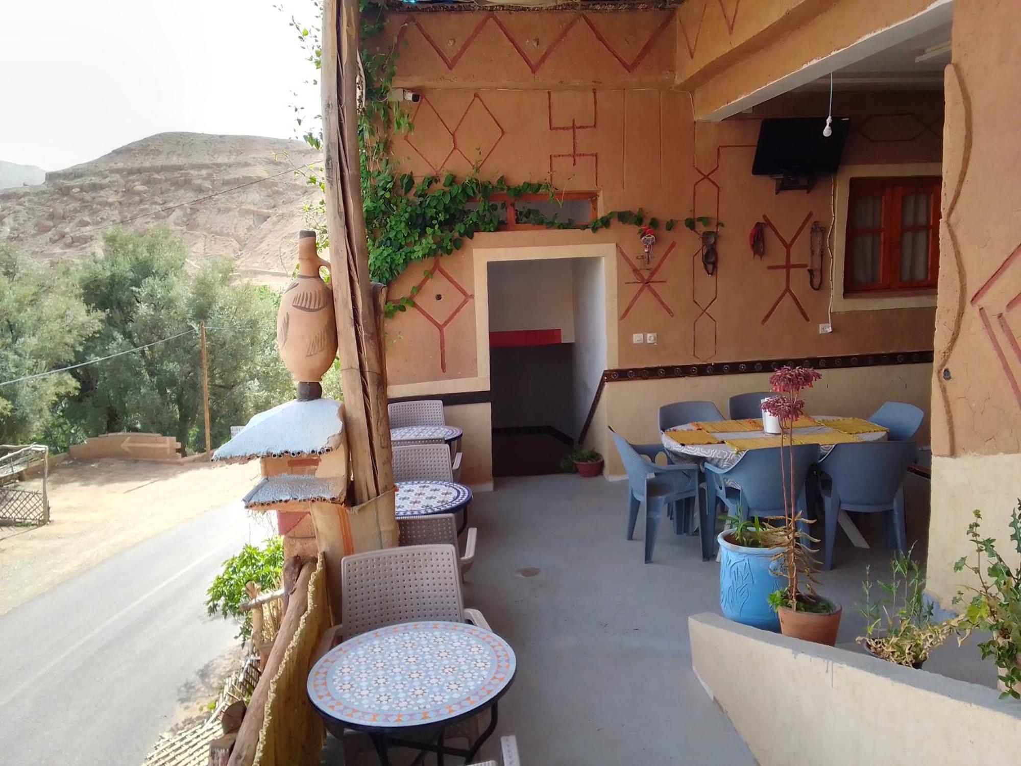 Hotel Restaurant Ait Saderat Boumalne Kültér fotó